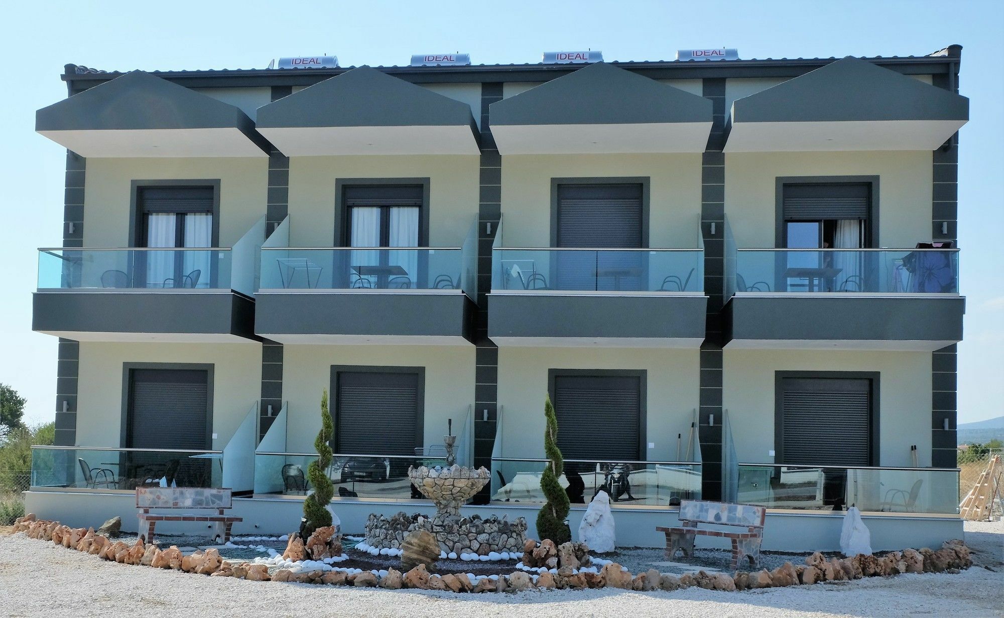Paramithi Luxury Apartments Nikiti  Exterior photo